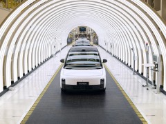 理想MEGA Home正式下线，5月23日开启全国交付